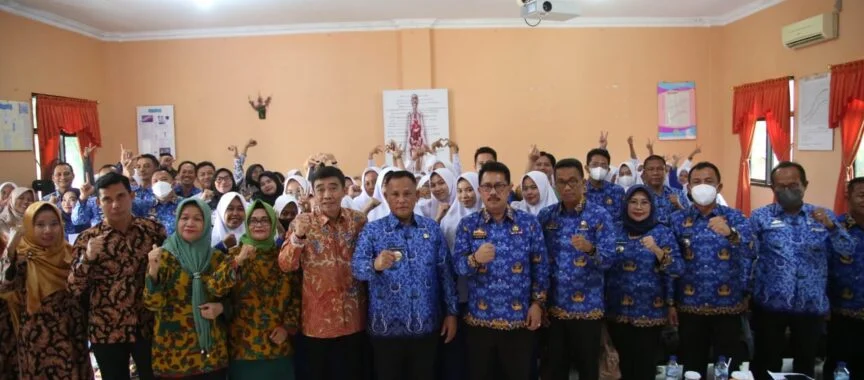 Diskusi Bersama Akbid Hampar Baiduri Kalianda, Bupati Nanang Pinta Mahasiswi Punya Jiwa Entrepreneur